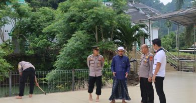 Bakti Sosial Sambut HUT Bhayangkara ke-79 di Masjid Baitul Muna Gampong Iboih Bakti Sosial Sambut HUT Bhayangkara ke-79 di Masjid Baitul Muna Gampong Iboih